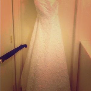 Wedding dress